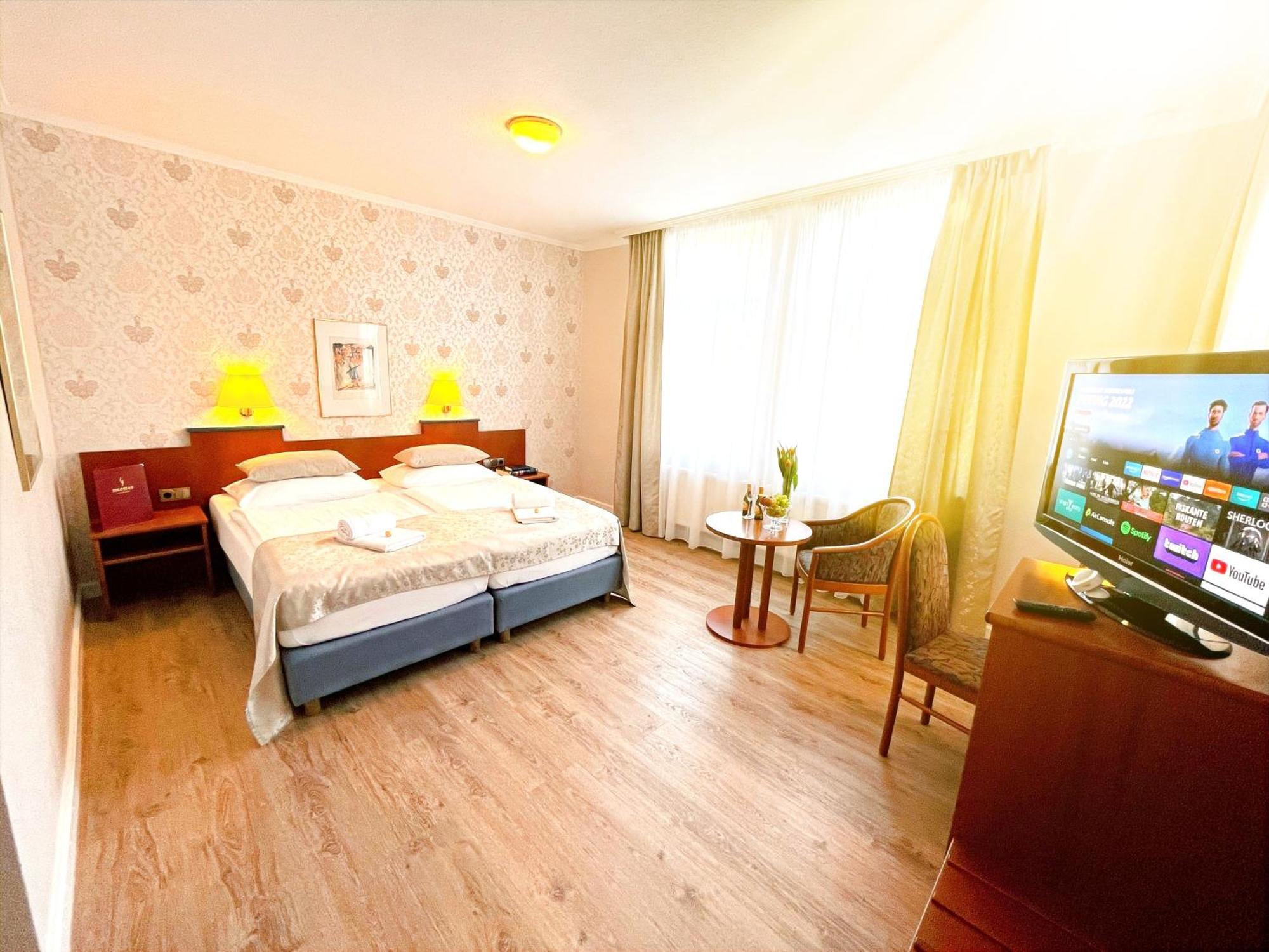 Hotel Kolossos Duesseldorf - نيوس الغرفة الصورة
